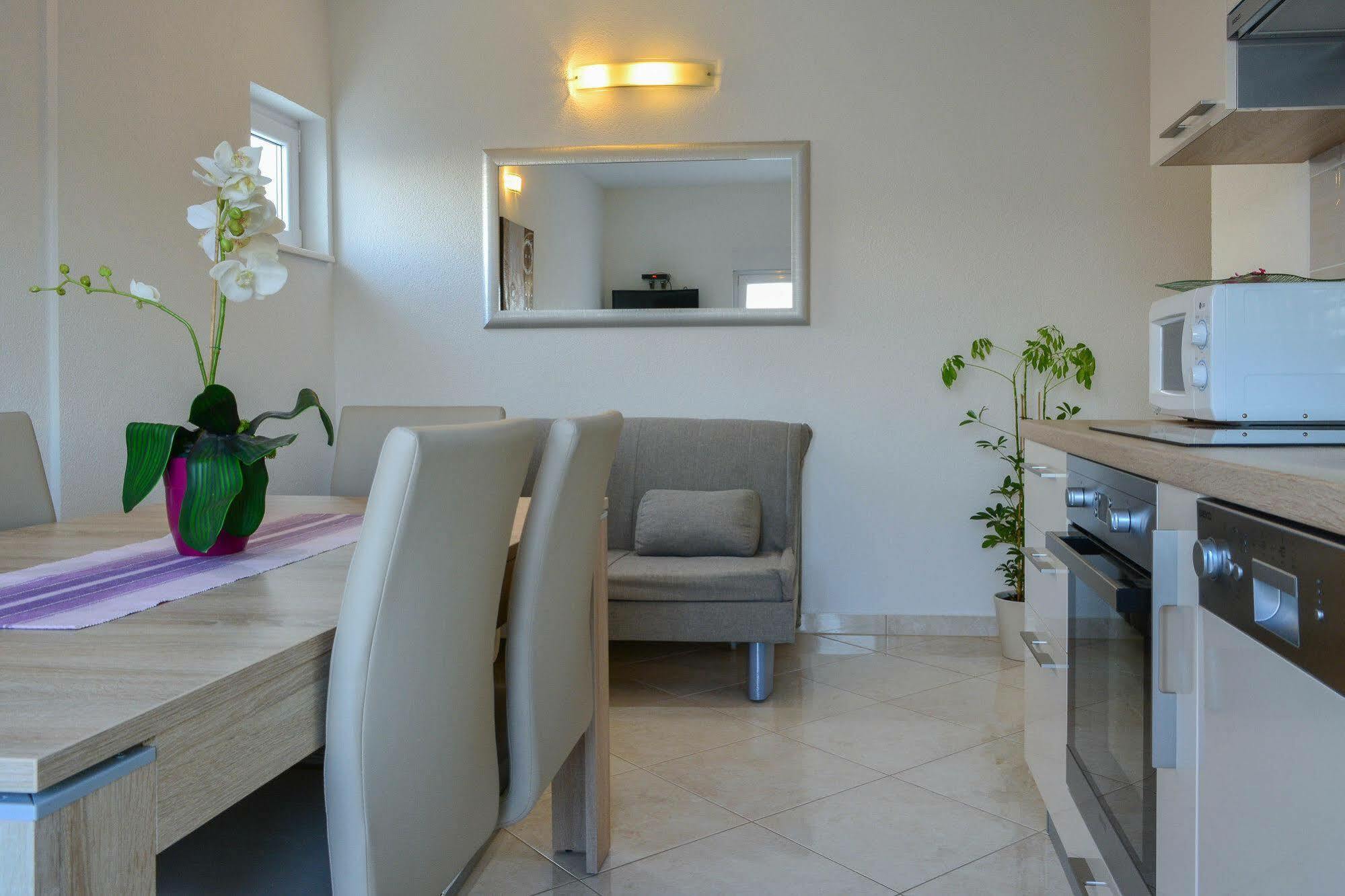 Luxury Apartments Villa Tea Trogir Ngoại thất bức ảnh